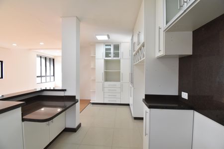 Casa para alugar com 450m², 3 quartos e 12 vagasCozinha