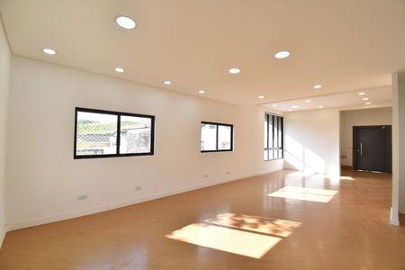 Sala de casa para alugar com 3 quartos, 450m² em Bacacheri, Curitiba