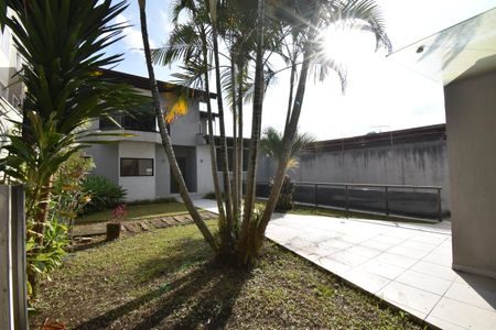 Casa para alugar com 450m², 3 quartos e 12 vagasÁrea externa - Frente