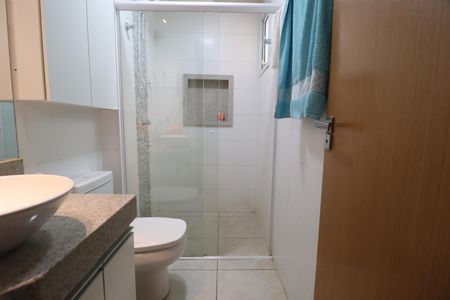 Apartamento para alugar com 65m², 2 quartos e 2 vagasBanheiro Social