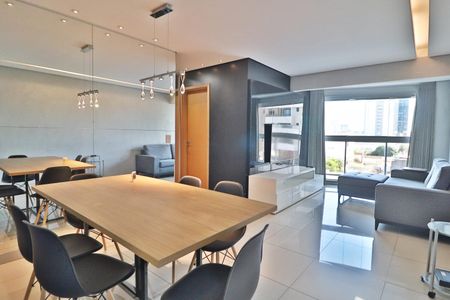 Sala de apartamento para alugar com 2 quartos, 65m² em Centro, Uberlândia