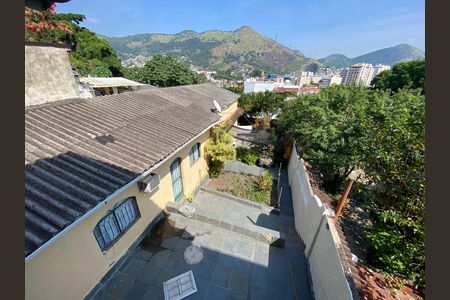Casa à venda com 110m², 4 quartos e 1 vaga