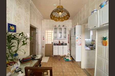 Casa à venda com 110m², 4 quartos e 1 vaga