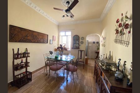 Casa à venda com 110m², 4 quartos e 1 vaga