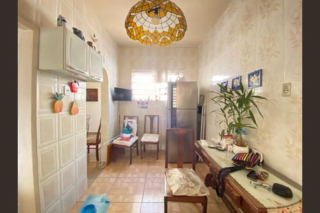 Casa à venda com 110m², 4 quartos e 1 vaga