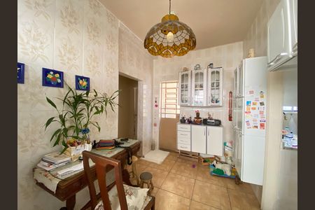 Casa à venda com 110m², 4 quartos e 1 vaga