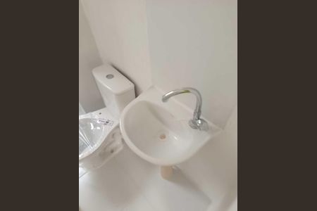 Apartamento para alugar com 42m², 2 quartos e sem vagaBanheiro