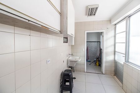 Casa de condomínio para alugar com 246m², 7 quartos e 4 vagas Casa de condomínio para alugar com 246m², 7 quartos e 4 vagasÁrea de Serviço
