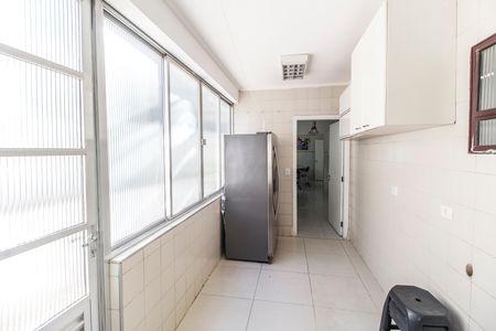 Casa de condomínio para alugar com 246m², 7 quartos e 4 vagas Casa de condomínio para alugar com 246m², 7 quartos e 4 vagasÁrea de Serviço