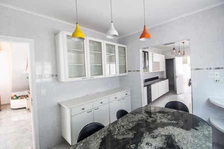 Casa de condomínio para alugar com 246m², 7 quartos e 4 vagas Casa de condomínio para alugar com 246m², 7 quartos e 4 vagasCopa