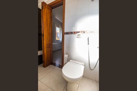 Casa de condomínio para alugar com 246m², 7 quartos e 4 vagas Casa de condomínio para alugar com 246m², 7 quartos e 4 vagasBanheiro da Suíte