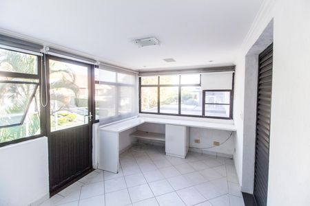 Casa de condomínio para alugar com 246m², 7 quartos e 4 vagas Casa de condomínio para alugar com 246m², 7 quartos e 4 vagasEscritório