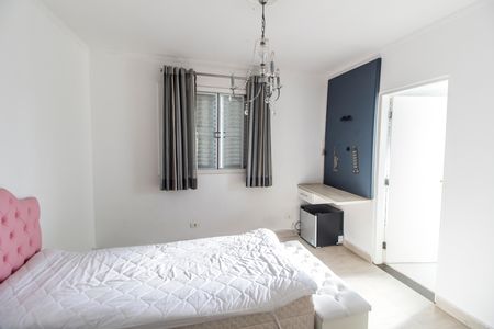Casa de condomínio para alugar com 246m², 7 quartos e 4 vagas Casa de condomínio para alugar com 246m², 7 quartos e 4 vagasSuíte 2