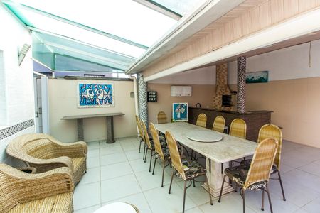 Casa de condomínio para alugar com 246m², 7 quartos e 4 vagas Casa de condomínio para alugar com 246m², 7 quartos e 4 vagasÁrea gourmet