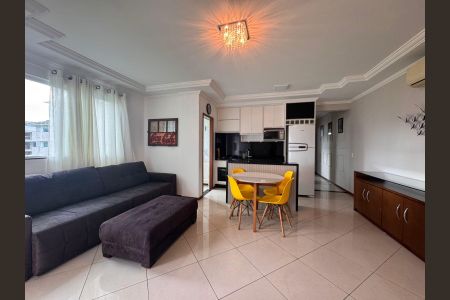 Apartamento para alugar com 78m², 2 quartos e 1 vaga Apartamento para alugar com 78m², 2 quartos e 1 vagaSala