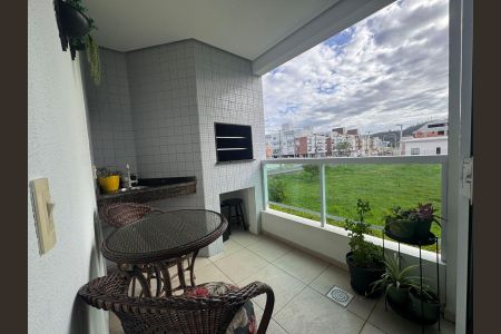 Apartamento para alugar com 78m², 2 quartos e 1 vaga Apartamento para alugar com 78m², 2 quartos e 1 vagaVaranda