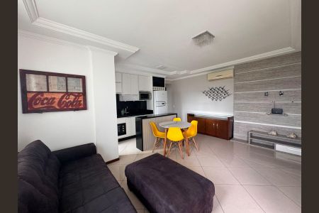 Sala de apartamento para alugar com 2 quartos, 78m² em Ingleses do Rio Vermelho, Florianópolis