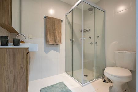 Banheiro de kitnet/studio à venda com 1 quarto, 26m² em Sumaré, São Paulo