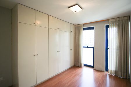 Apartamento para alugar com 82m², 2 quartos e 1 vaga Apartamento para alugar com 82m², 2 quartos e 1 vagaQuarto 1