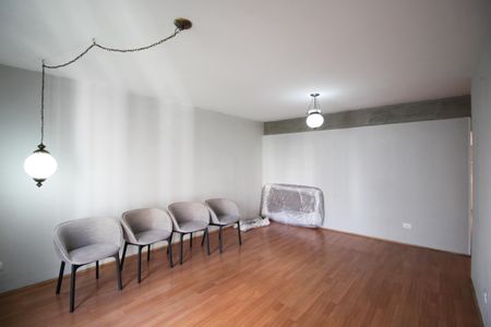 Sala de apartamento para alugar com 2 quartos, 82m² em Moema, São Paulo