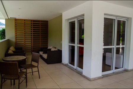 Apartamento à venda com 86m², 2 quartos e 1 vagaÁrea comum