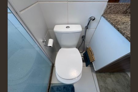 Apartamento à venda com 86m², 2 quartos e 1 vagaSuíte - Banheiro
