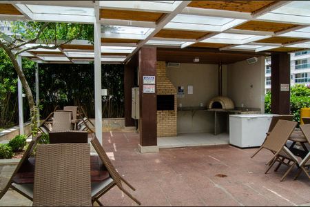 Apartamento à venda com 86m², 2 quartos e 1 vagaÁrea comum