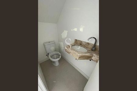 Casa à venda com 3 quartos, 113m² em Cupecê, São Paulo