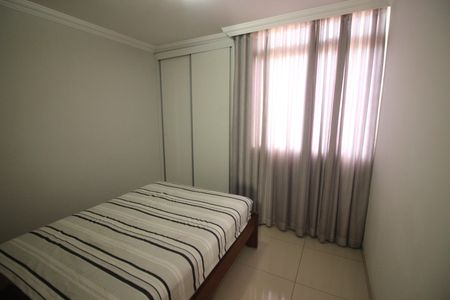 Apartamento à venda com 63m², 3 quartos e 1 vagaQuarto 1