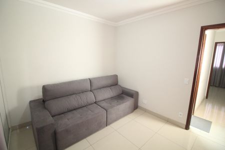 Quarto 2 de apartamento à venda com 3 quartos, 63m² em Novo Eldorado, Contagem