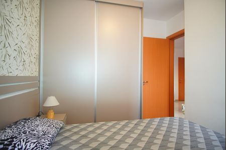 Quarto 1 de apartamento à venda com 2 quartos, 49m² em Humaitá, Porto Alegre