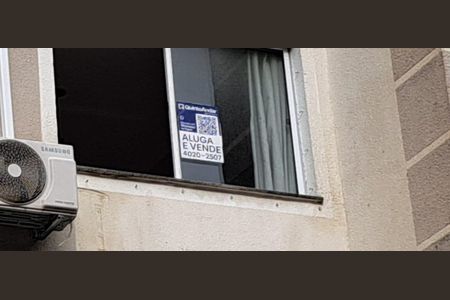 Apartamento à venda com 49m², 2 quartos e 1 vagaAdesivo