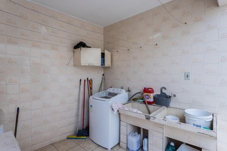 Casa à venda com 98m², 4 quartos e 2 vagasÁrea de Serviço