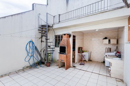 Casa à venda com 98m², 4 quartos e 2 vagasQuintal