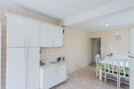 Casa à venda com 98m², 4 quartos e 2 vagasCopa e cozinha