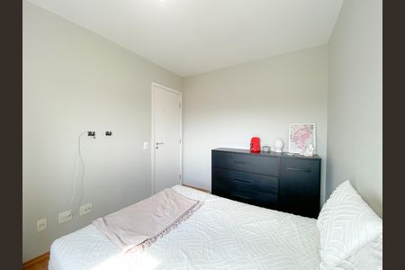 Apartamento à venda com 84m², 3 quartos e 2 vagasQuarto 2