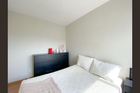 Apartamento à venda com 84m², 3 quartos e 2 vagasQuarto 2