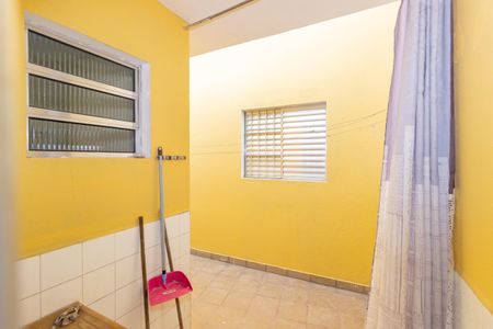 Quarto - Vista de casa para alugar com 1 quarto, 30m² em Vila Palmeiras, São Paulo