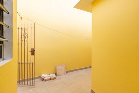 Casa para alugar com 30m², 1 quarto e sem vaga Casa para alugar com 30m², 1 quarto e sem vagaQuintal