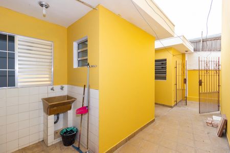 Casa para alugar com 30m², 1 quarto e sem vaga Casa para alugar com 30m², 1 quarto e sem vagaLavanderia
