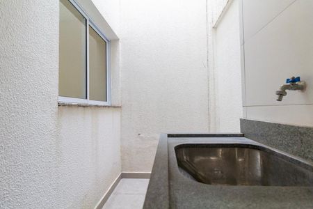 Apartamento à venda com 32m², 2 quartos e 1 vaga Apartamento à venda com 32m², 2 quartos e 1 vagaÁrea de Serviço
