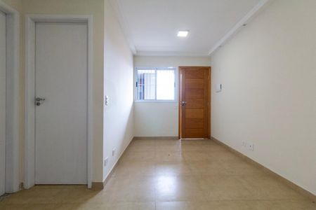 Sala e cozinha de apartamento à venda com 2 quartos, 32m² em Vila Carrão, São Paulo