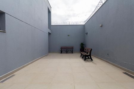 Apartamento à venda com 32m², 2 quartos e 1 vaga Apartamento à venda com 32m², 2 quartos e 1 vagaÁrea comum - Churrasqueira