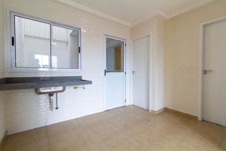 Apartamento à venda com 32m², 2 quartos e 1 vaga Apartamento à venda com 32m², 2 quartos e 1 vagaSala e cozinha