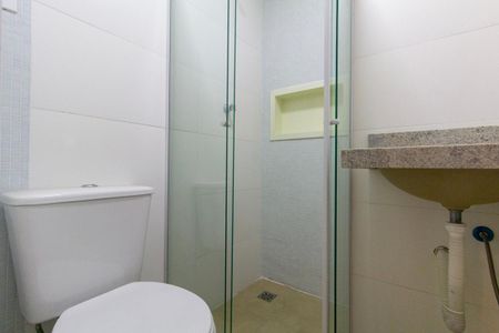 Apartamento à venda com 32m², 2 quartos e 1 vaga Apartamento à venda com 32m², 2 quartos e 1 vagaBanheiro