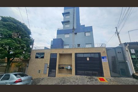 Apartamento à venda com 32m², 2 quartos e 1 vaga Apartamento à venda com 32m², 2 quartos e 1 vagaFachada