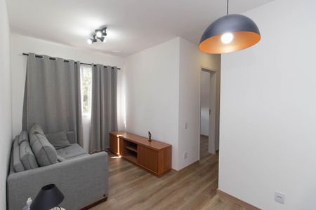 Sala de apartamento para alugar com 2 quartos, 42m² em Vila Mazzei, São Paulo