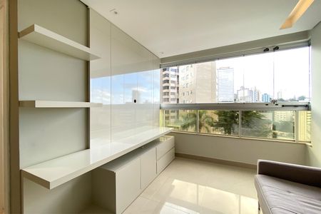 Apartamento para alugar com 70m², 2 quartos e 2 vagasSala