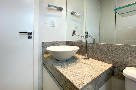 Apartamento para alugar com 70m², 2 quartos e 2 vagasBanheiro