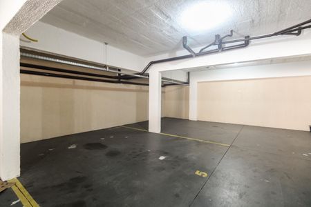 Casa de condomínio à venda com 55m², 2 quartos e 1 vagaCondomínio - Garagem 